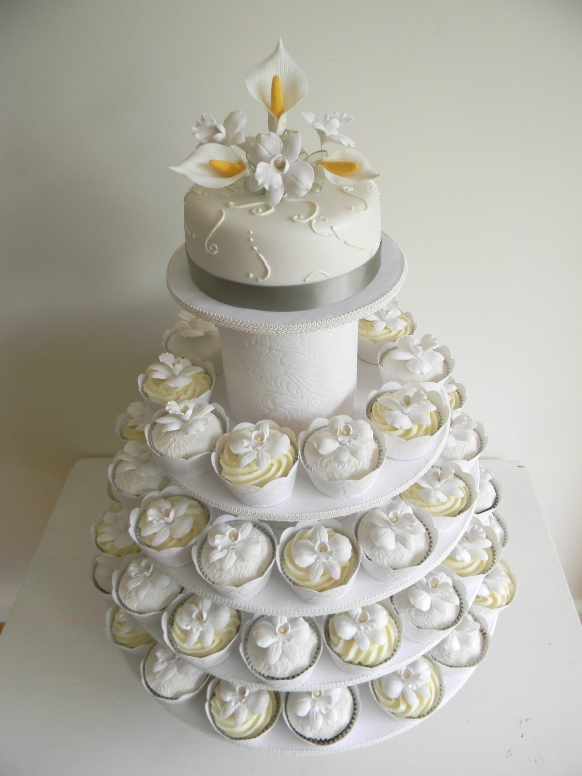 Cupcakes Wedding Cakes
 Just call me Martha Celia & Istvan s wedding cake & cupcakes