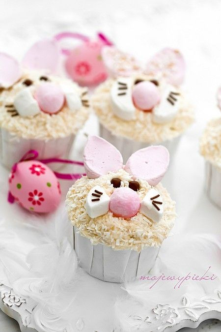 Cute Easter Cupcakes
 How to Make Your Easter Cupcakes Rock with these 10