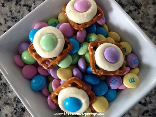Cute Easy Easter Desserts
 Bunny Bites Easy and Cute Easter Dessert Treat