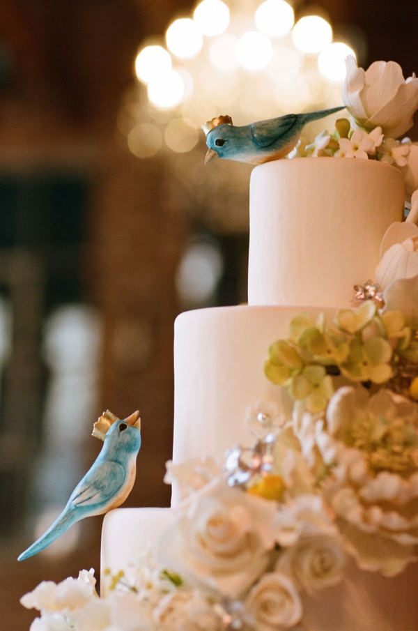 Cute Wedding Cakes
 16 Cute Animal Wedding Cake Toppers – Cheap Unique Holiday