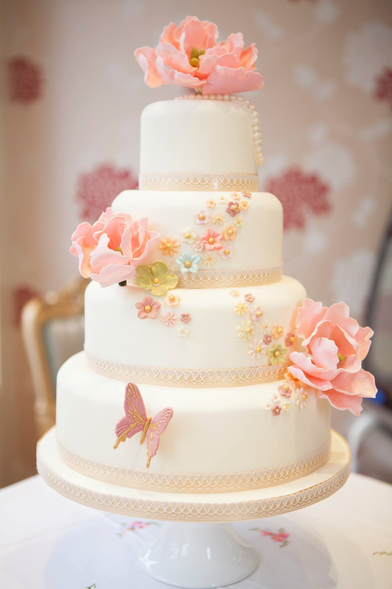 Cute Wedding Cakes
 Cute Elegant Wedding Cake