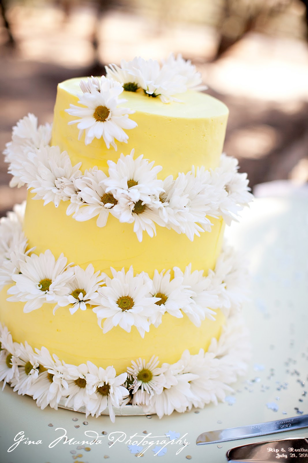 Daisy Wedding Cakes
 daisy