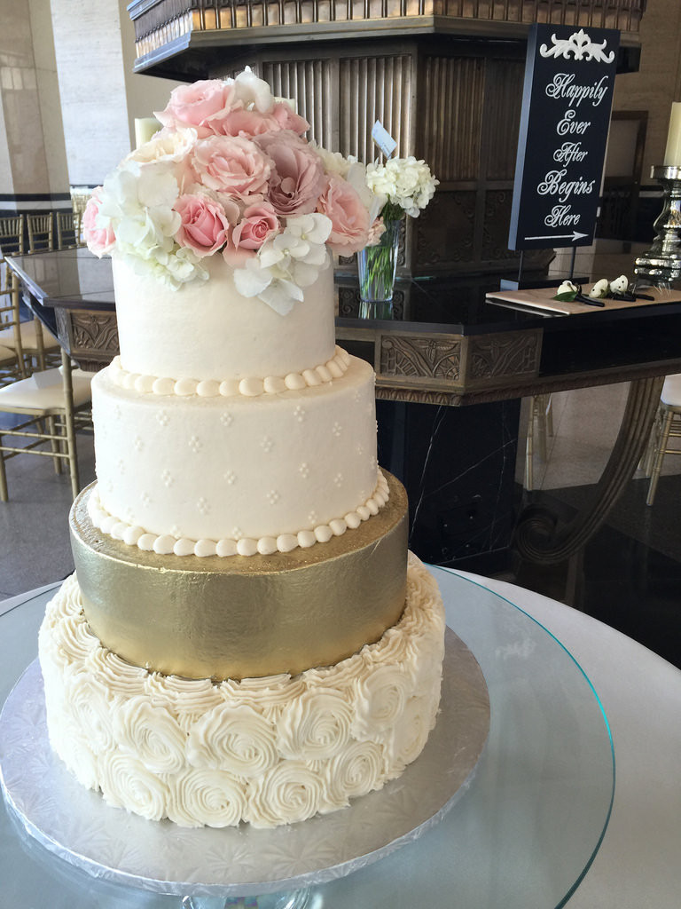 Dallas Wedding Cakes
 Wedding Cakes & Anniversary Cakes Dallas TX