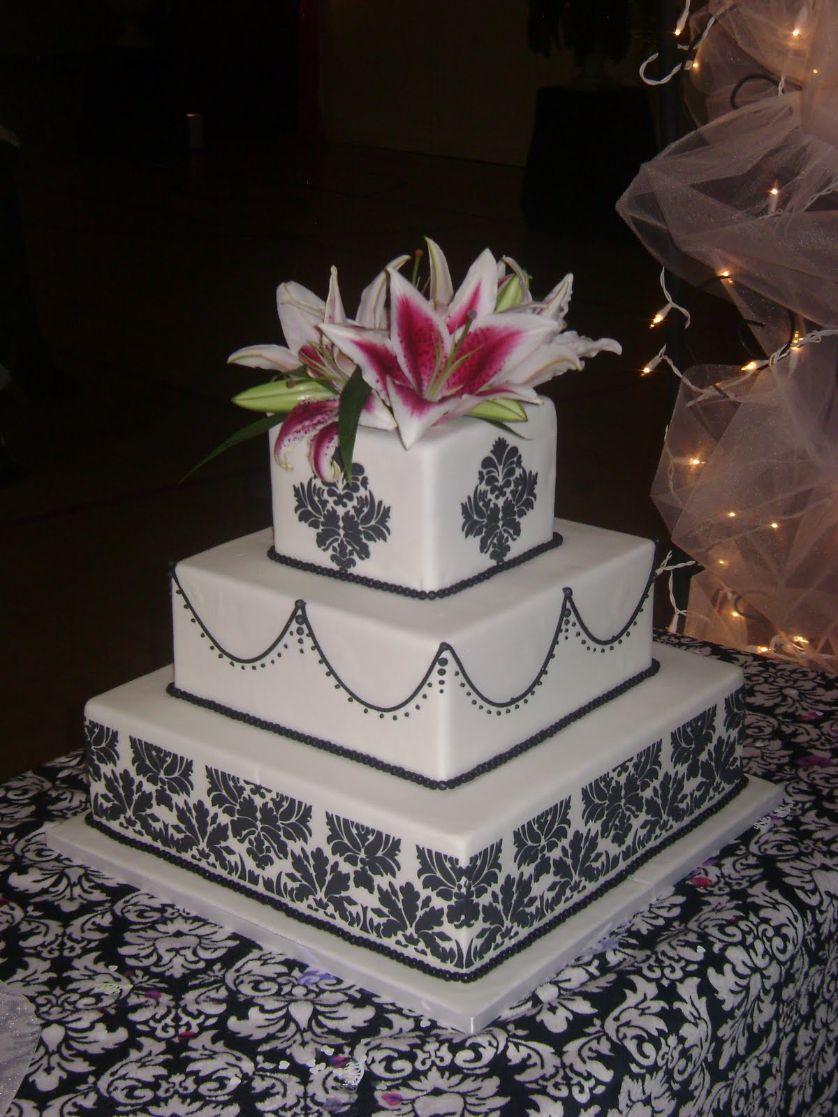 Damask Wedding Cakes
 Dustine s blog damask wedding cake