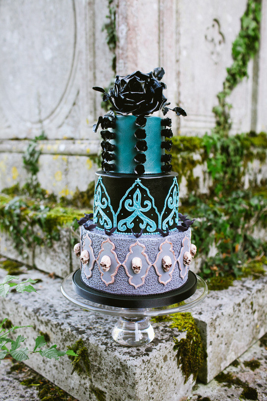 Dark Wedding Cakes
 Sketch to Cake Natasha Shomali s Gothic Wedding Cake