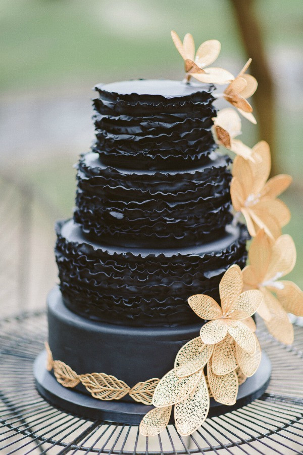 Dark Wedding Cakes
 20 Breathtaking Black Wedding Cakes Chic Vintage Brides