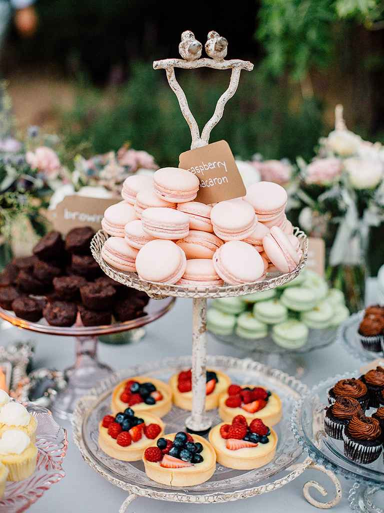 Dessert Bar Wedding
 20 Creative Wedding Dessert Buffet Ideas