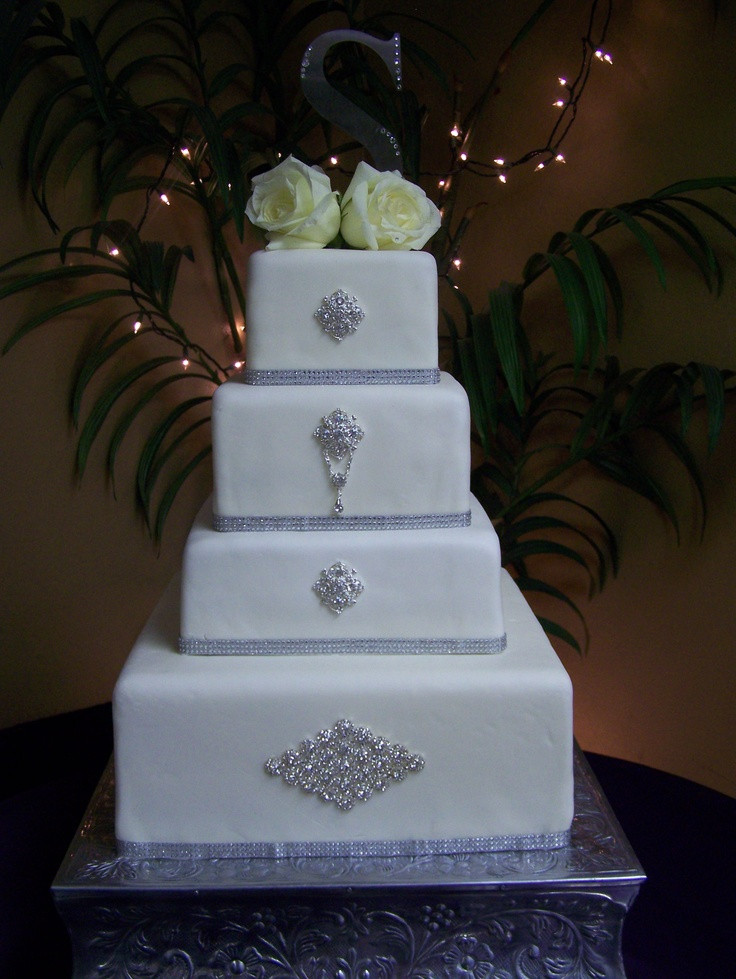 Diamonds Wedding Cakes
 Wedding cakes with diamonds idea in 2017