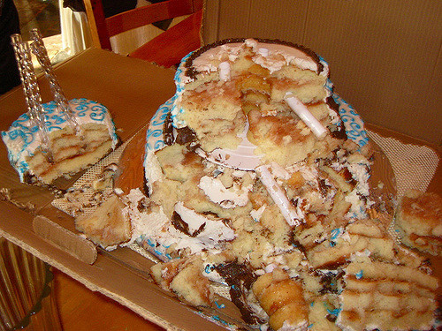 Disaster Wedding Cakes
 Wedding Cake Disaster 1