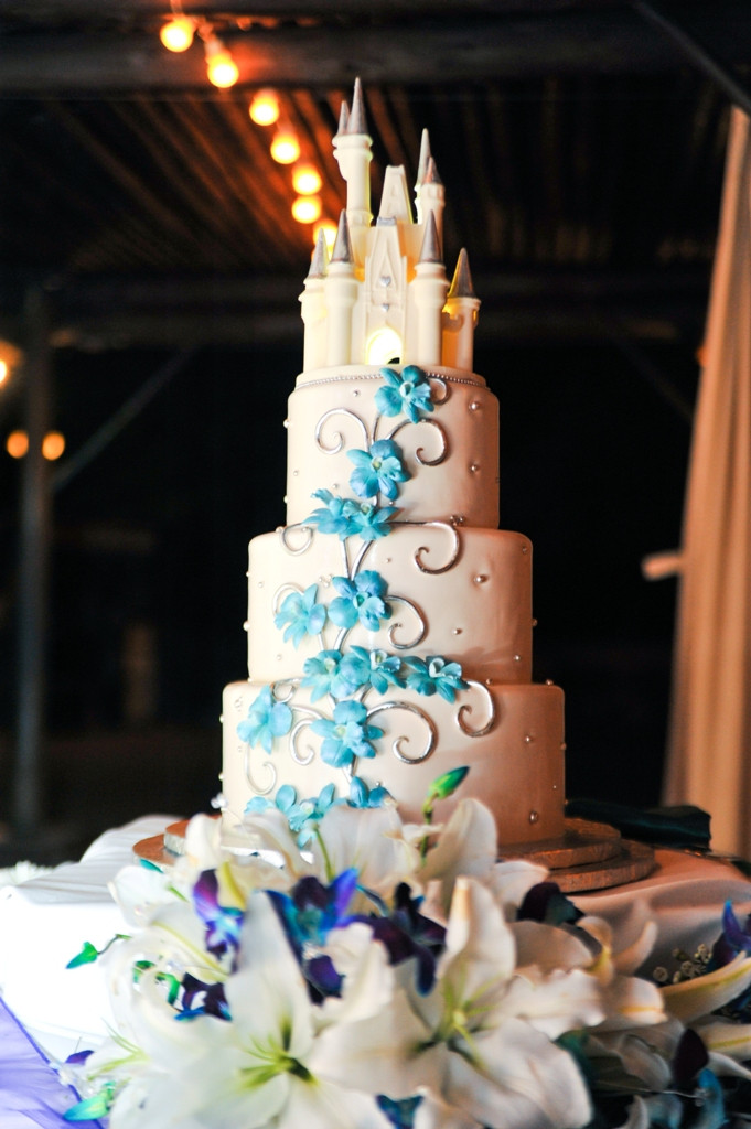 Disney Themed Wedding Cakes
 butterfinger cupcake
