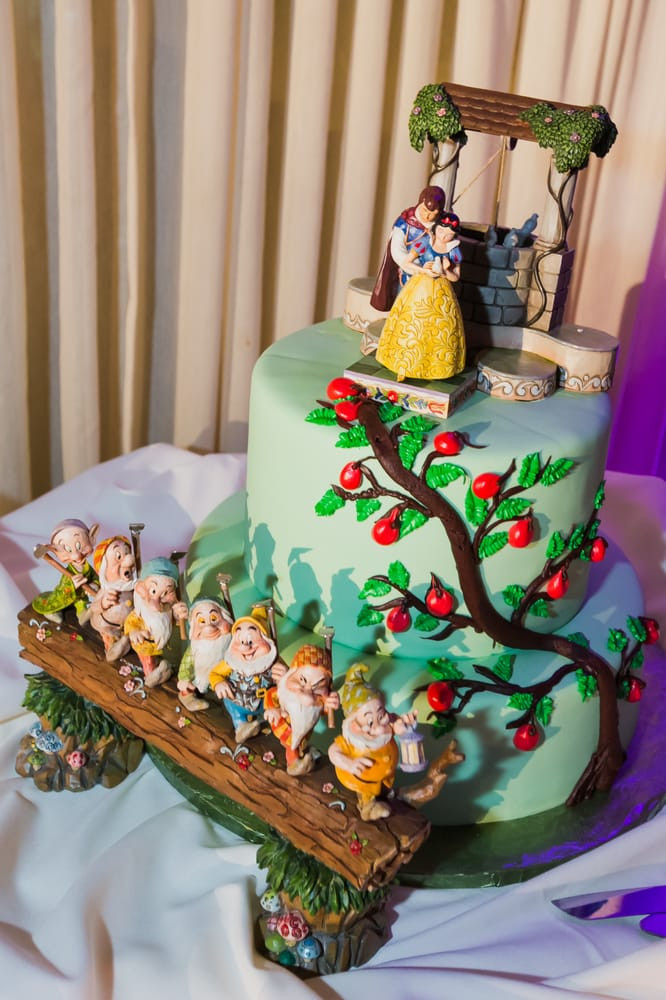Disney Themed Wedding Cakes
 o