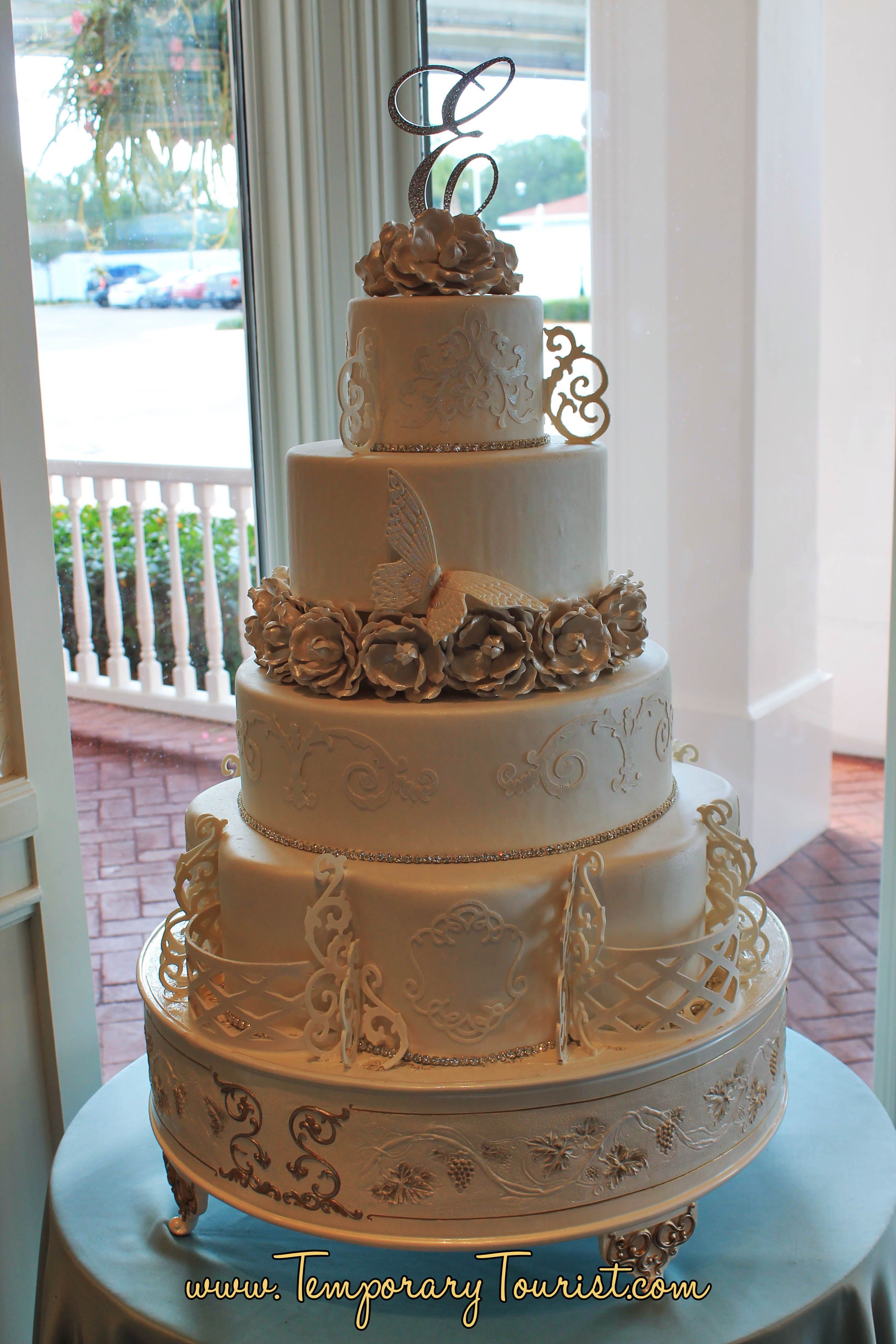 Disney World Wedding Cakes
 Walt Disney Worlds Wedding Pavilion Francs Wedding