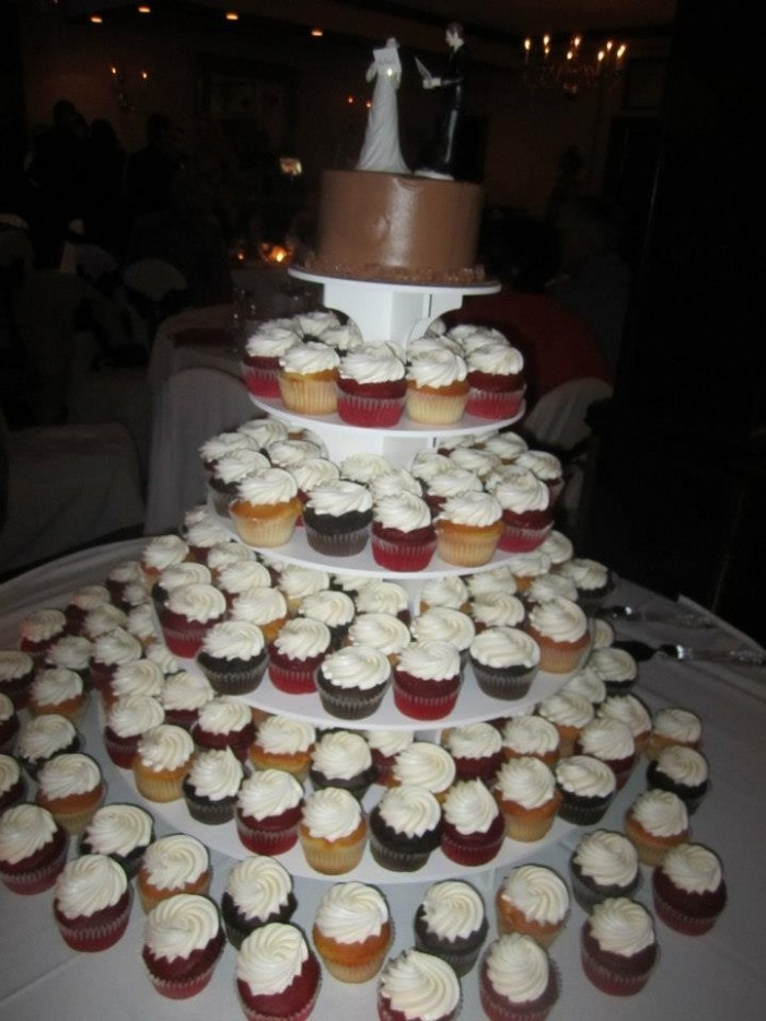 Do It Yourself Wedding Cupcakes
 Cupcake cake brides Weddings Do It Yourself