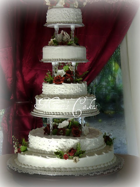 Dominican Wedding Cakes
 Suspiro Dominican Frosting or Meringue