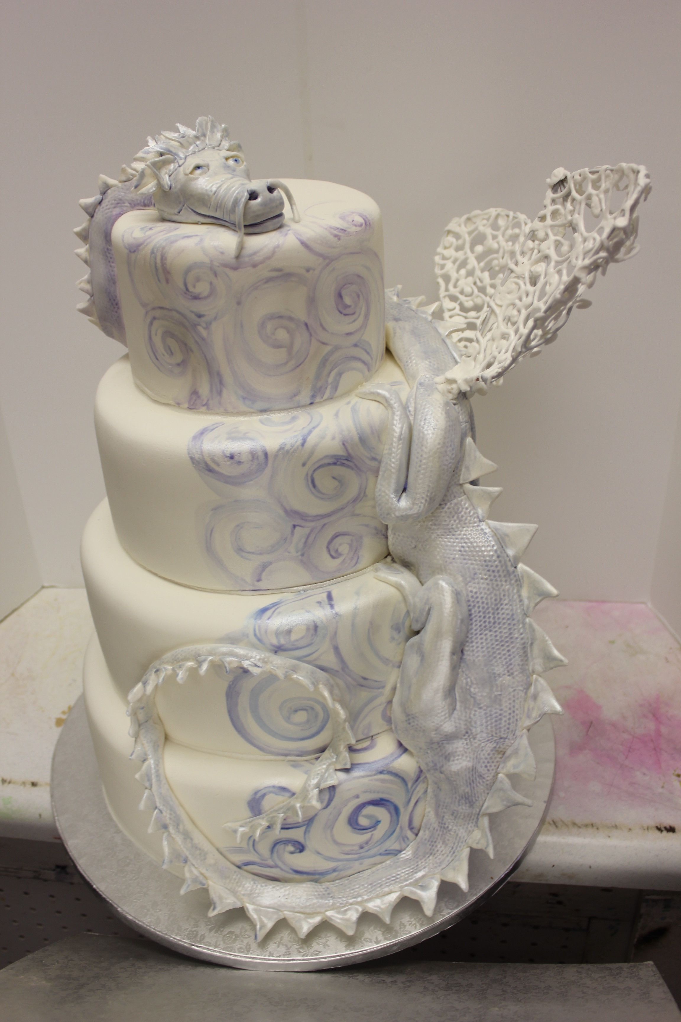 Dragon Wedding Cakes
 White Dragon Wedding cake