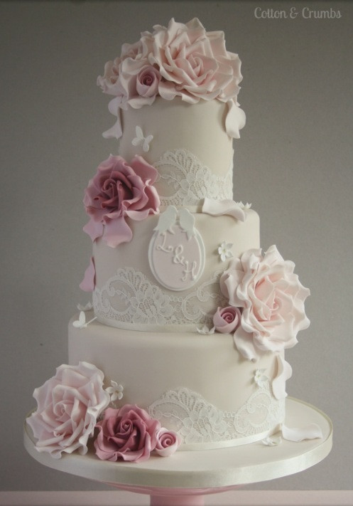 Dream Wedding Cakes
 Bees – post your dream wedding cakes Weddingbee