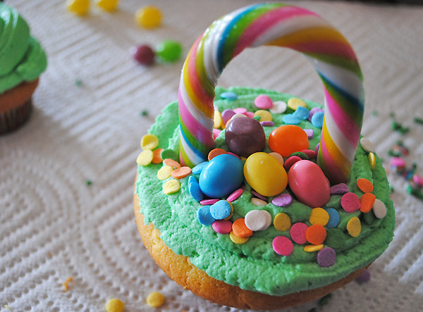 Easter Basket Cupcakes
 How to Make Easter Basket Cupcakes 5 Minutes for Mom