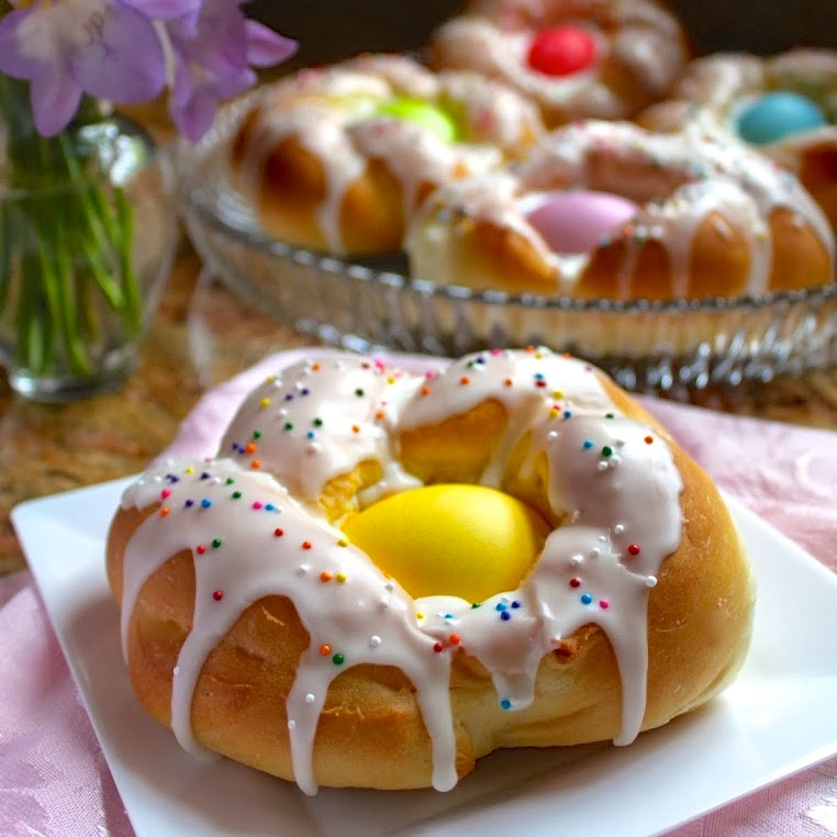 Easter Bread Italian
 Individual Italian Easter Bread Rings Easy Step by Step