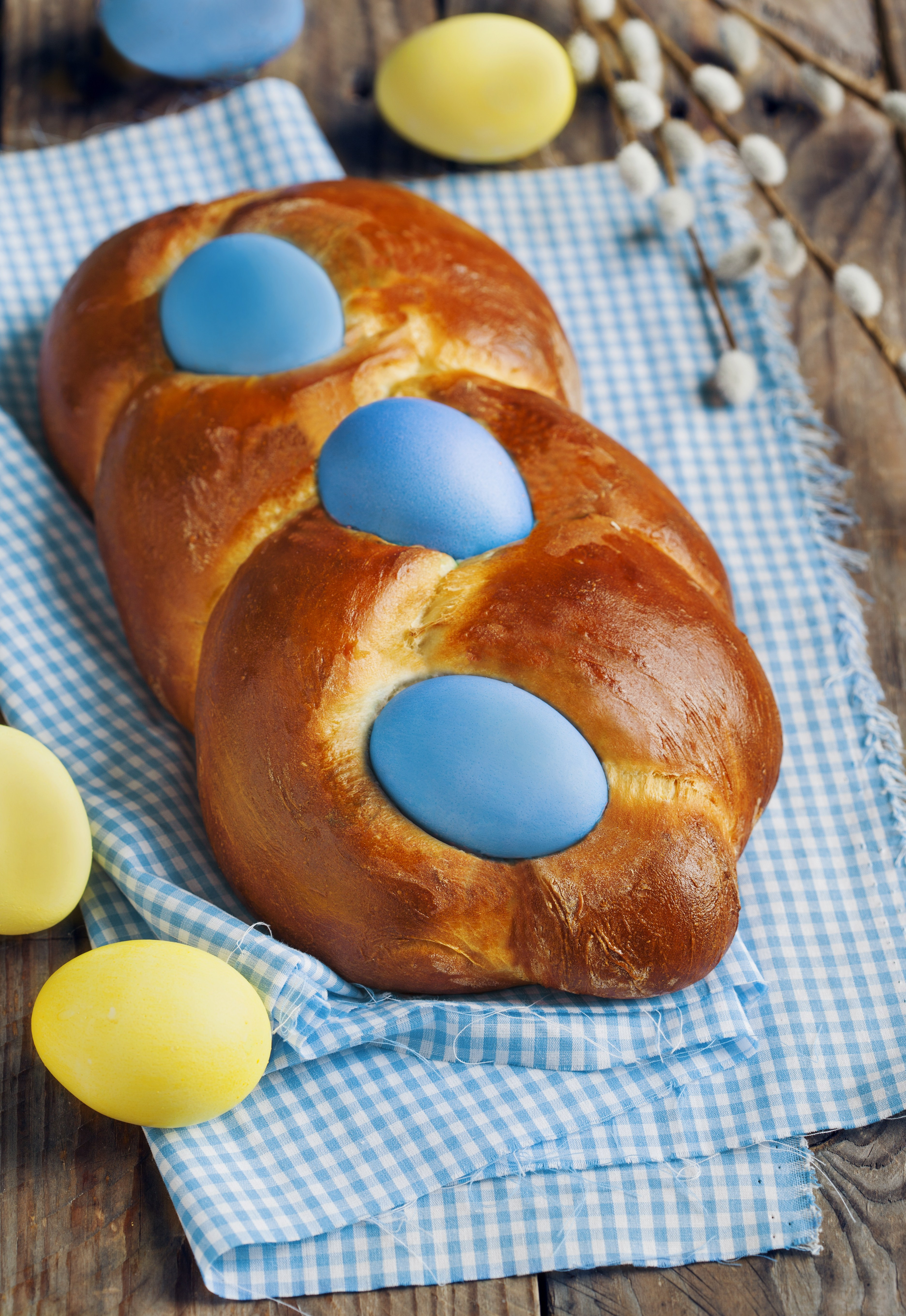 Easter Bread With Eggs
 Italian Easter Egg Bread Creative Cynchronicity