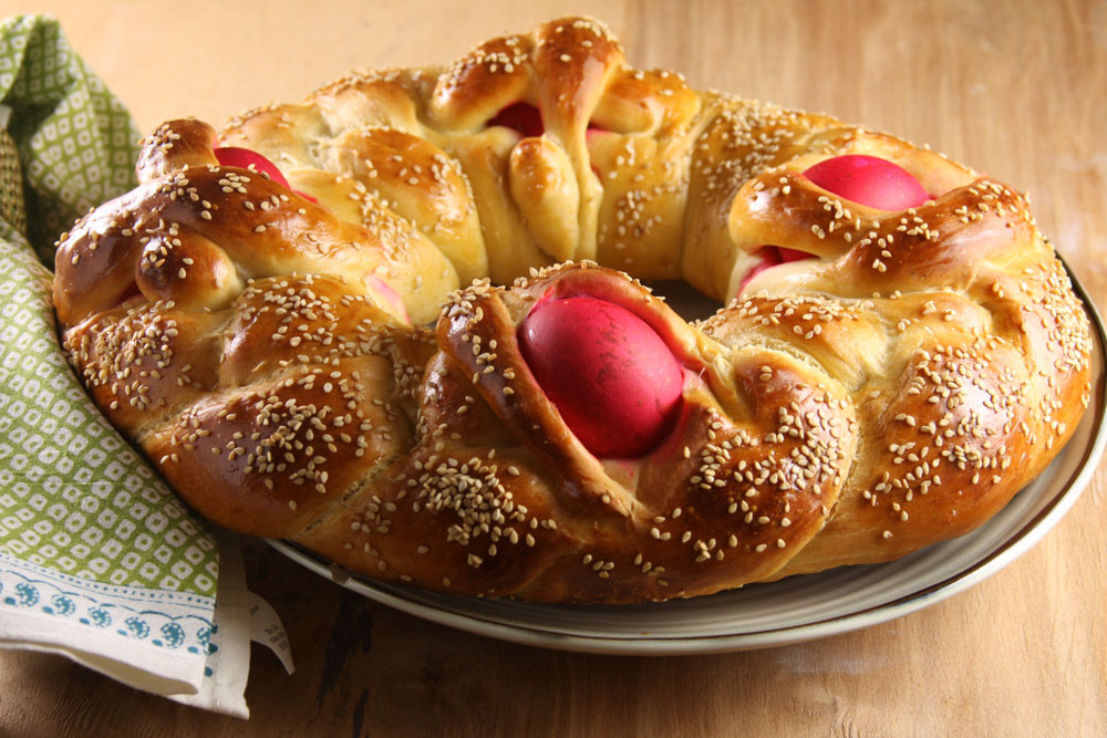 Easter Bread With Eggs
 Lambropsomo Greek Easter Bread