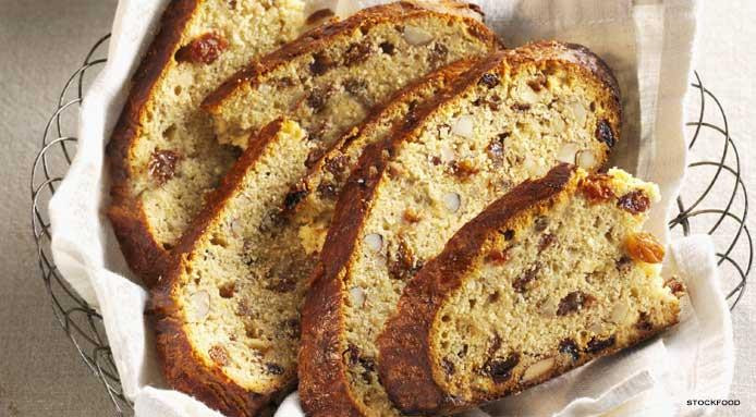 Easter Bread With Raisins
 7 recettes de pains de Pâques pour vous régaler