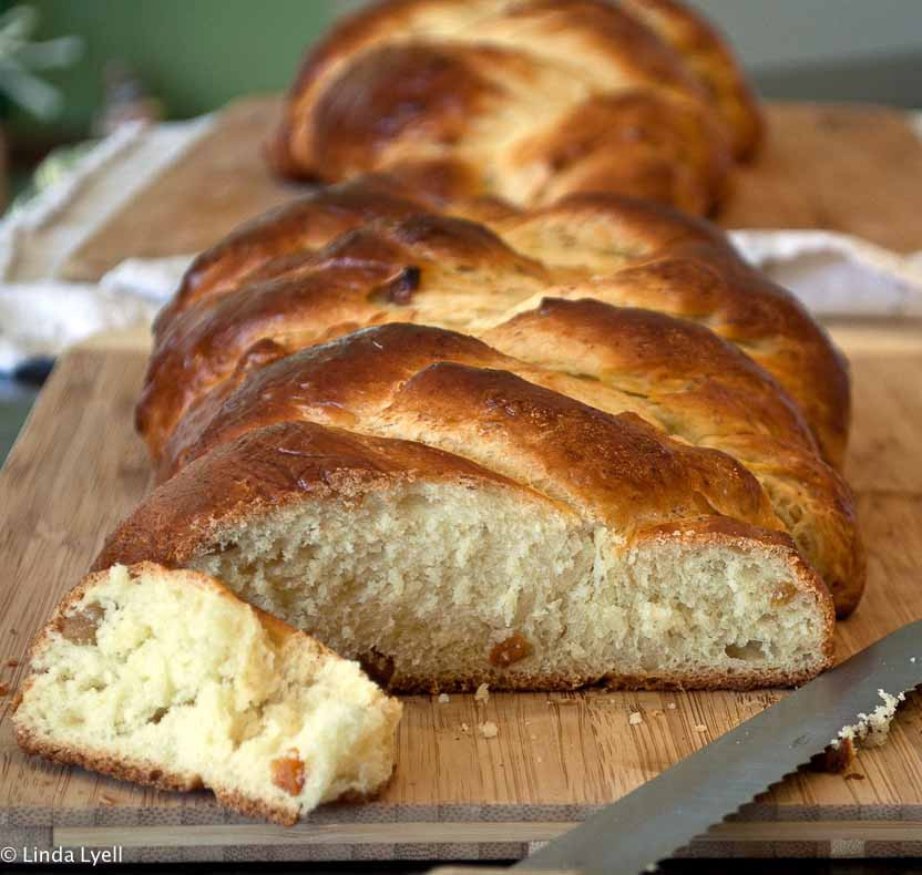 Easter Bread With Raisins
 Paska Easter Bread