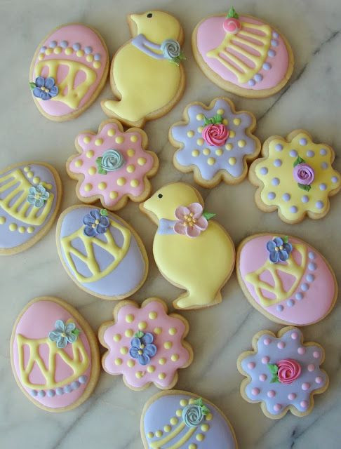 Easter Decorated Sugar Cookies
 17 Best images about COOKIES EASTER DECORATED on
