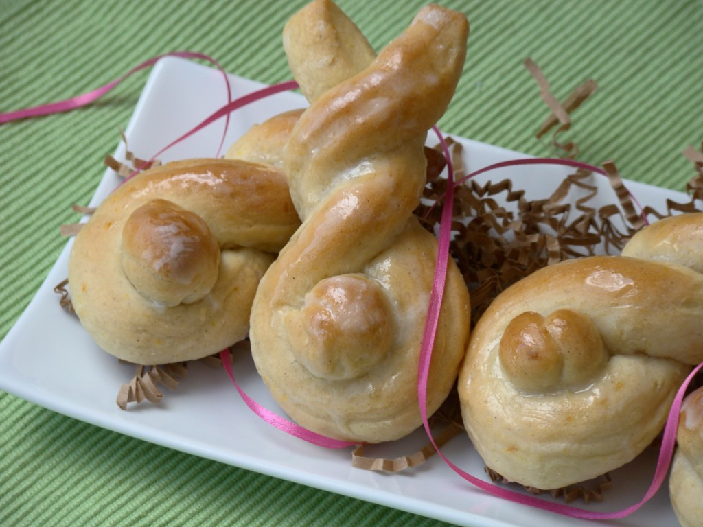 Easter Dinner Rolls
 Be Different Act Normal Orange Bunny Rolls [Easter Brunch]