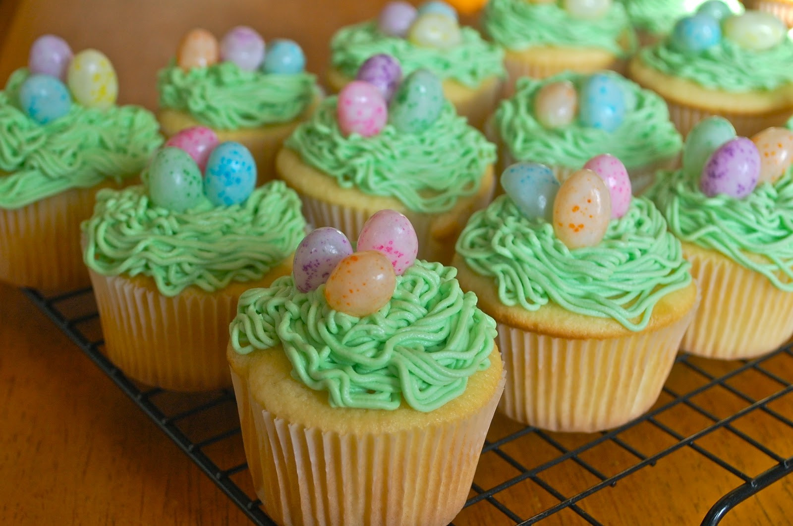 Easter Egg Cupcakes
 Chef Mommy Jelly Bean Easter Egg Cupcakes