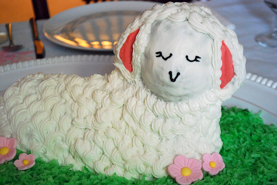 Easter Lamb Decorations
 How to Decorate an Easter Lamb Cake Merriment Design