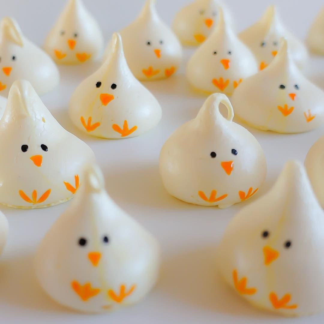 Easter Meringue Cookies
 Meringue Chickens for Easter