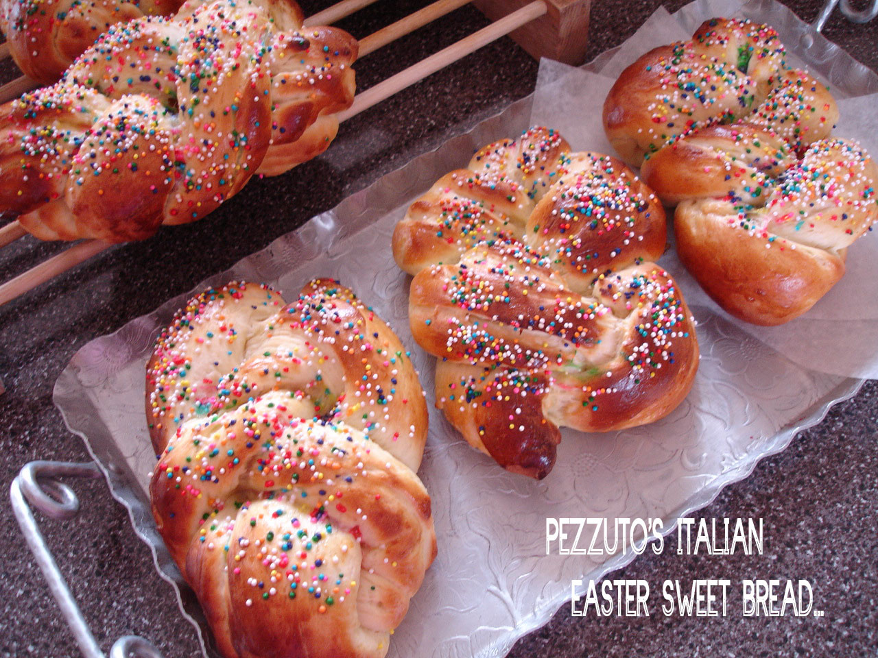 Easter Sweet Bread
 ChiPPy SHaBBy PeePs & Pezzuto s Italian Easter