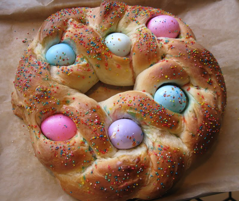 Easter Sweet Bread
 Bakeaway with Me Aunt Emma s Easter Bread