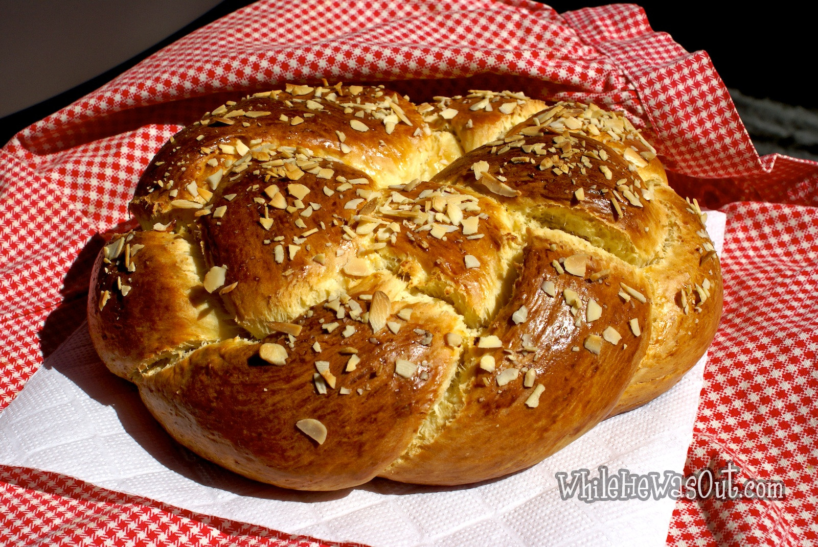Easter Sweet Bread
 Traditional Easter Braided Sweet Bread – 2
