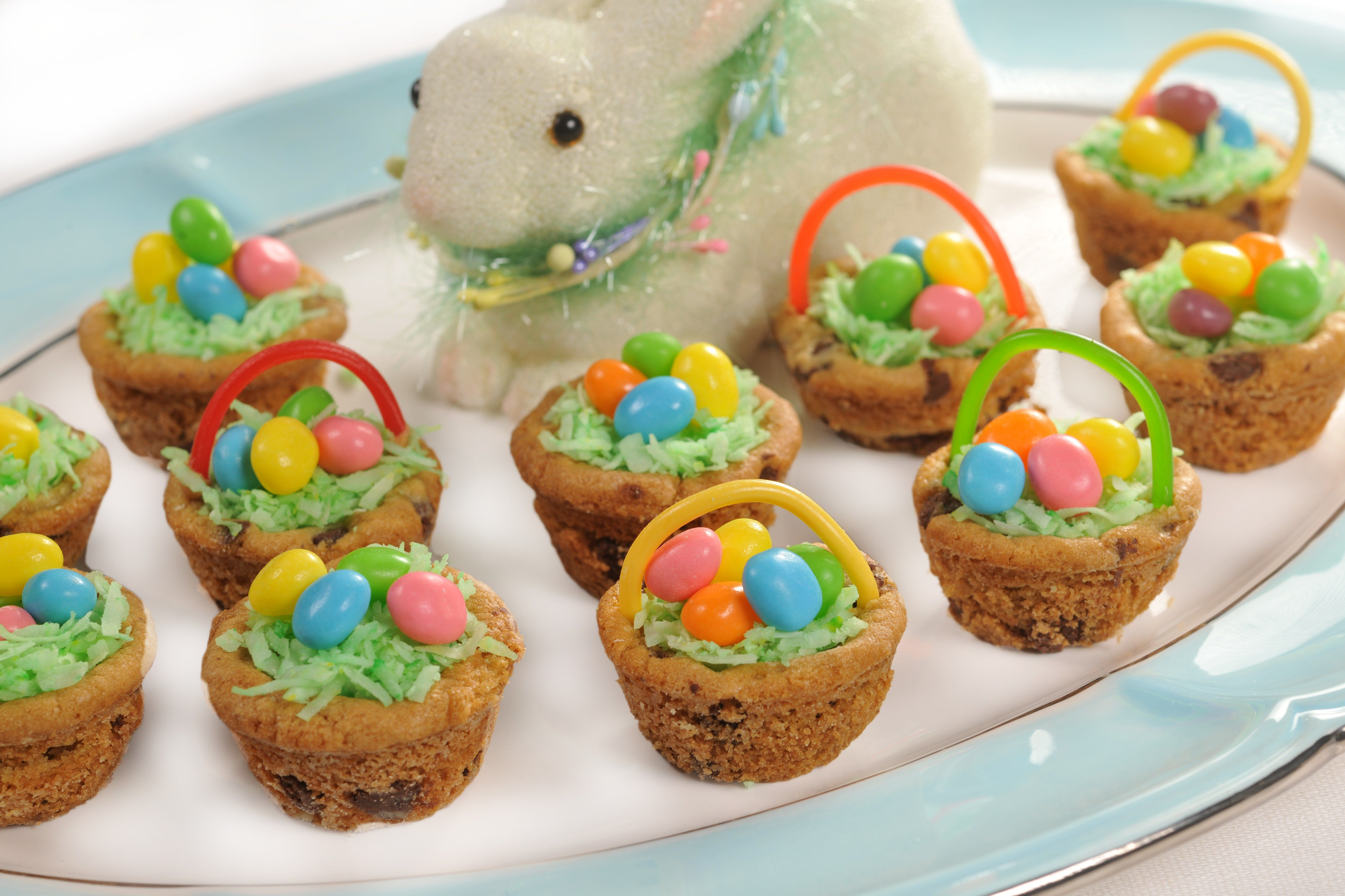 Easter Themed Desserts
 Easter basket and egg theme desserts