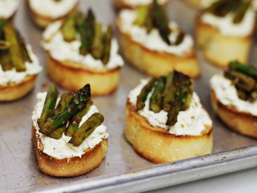 Easy Appetizers For Easter
 Easter Holiday Appetizer Herbed Cheese Asparagus Crostini