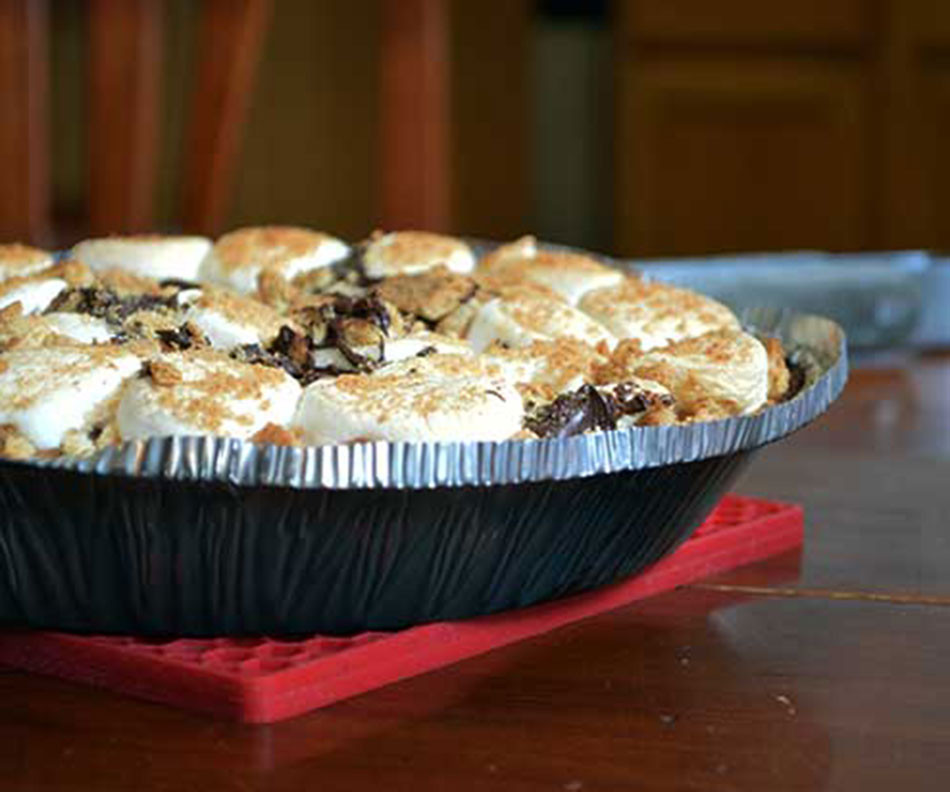 Easy Camping Desserts
 Camping desserts Easy smores pie recipe