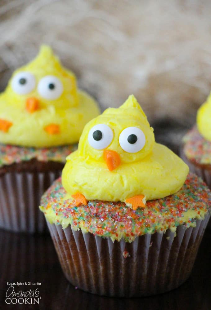 Easy Easter Cupcakes
 Easter Chick Cupcakes a fun and easy Easter cupcake design