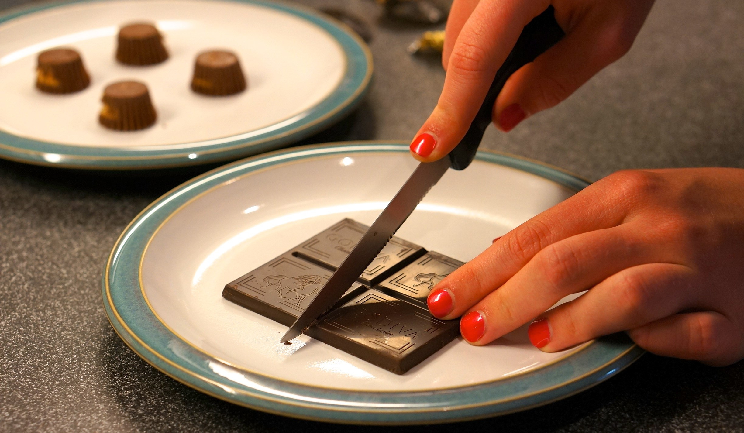 Easy Graduation Desserts
 Adorable Chocolate Graduation Cap Dessert