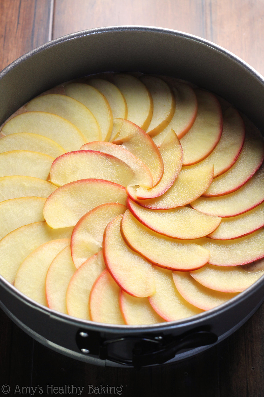 Easy Healthy Apple Desserts
 Simple Cinnamon Apple Cake