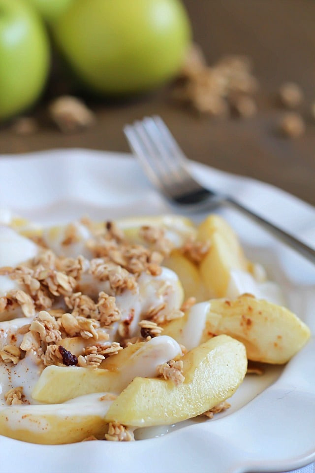 Easy Healthy Apple Desserts
 Baked Apples with Yogurt & Granola Yummy Healthy Easy