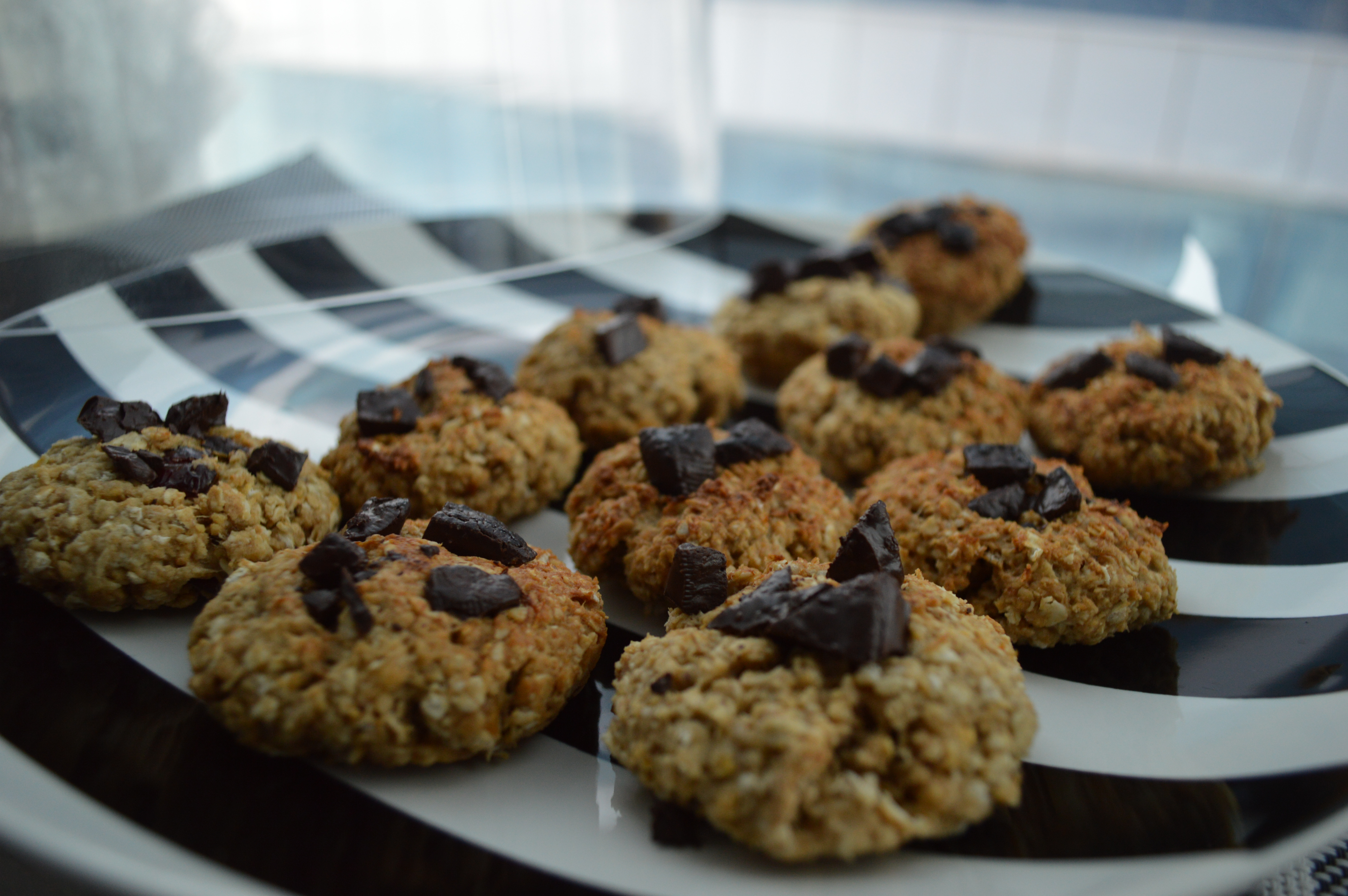 Easy Healthy Chocolate Chip Cookies
 Healthy Oat Chocolate Chip Cookies