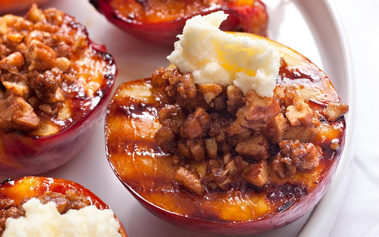 Easy Summer Desserts For Bbq
 Grilled Nectarine Crumble Recipe Chowhound