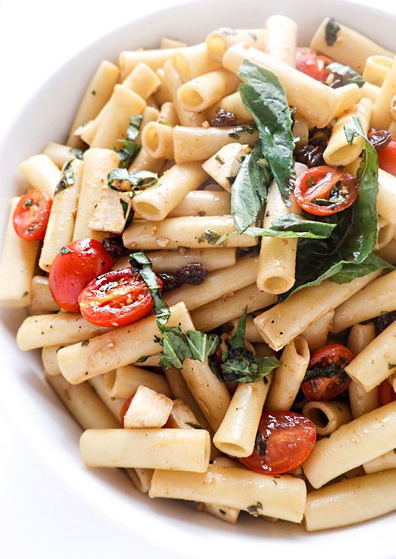 Easy Summer Dinners For A Crowd
 Caprese Pasta Salad Recipe A quick and tasty summer