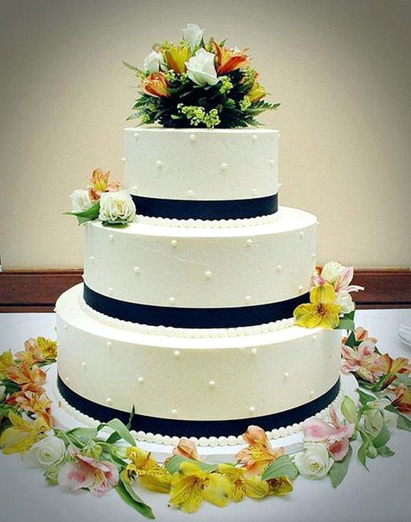 Easy Wedding Cakes To Make Yourself
 decorating Simple wedding cake ideas Summer Dress for