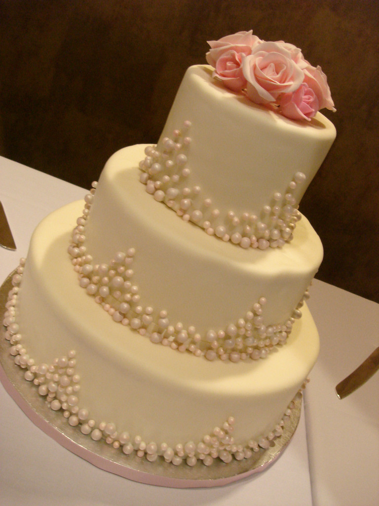 Edible Pearls For Wedding Cakes
 Pink Pearl wedding cake