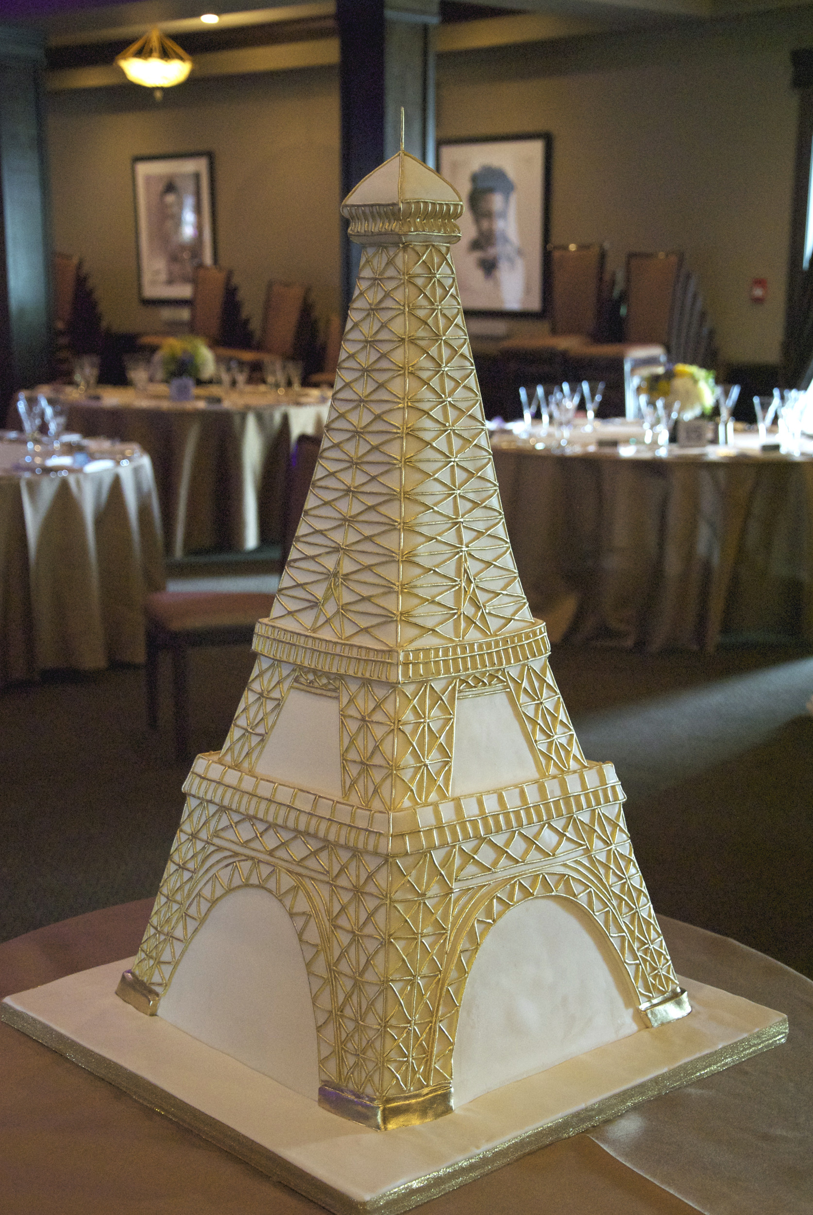 Eiffel Tower Wedding Cakes
 Eiffel Tower Cakes – Decoration Ideas
