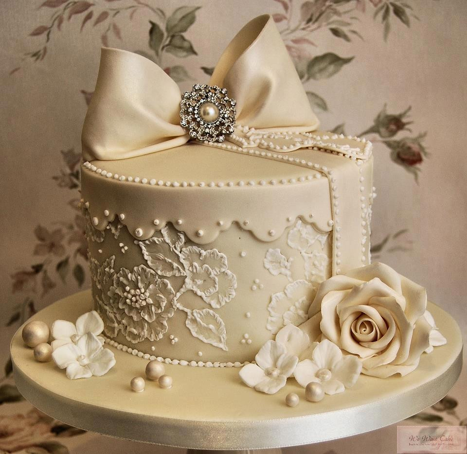 Elegant Wedding Cakes
 Wedding Cakes – SERYNNA