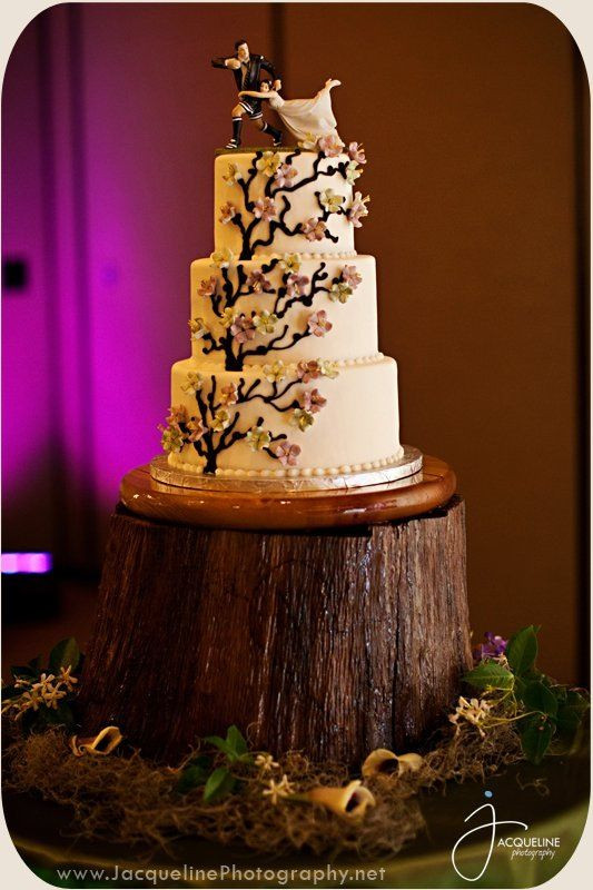 Enchanted Forest Wedding Cakes
 Enchanted Forest Wedding Cake Ideas and Designs