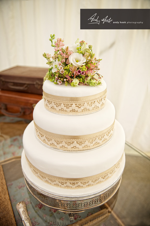 English Wedding Cakes
 A wedding cake spectacular 16 classic wedding cakes – The